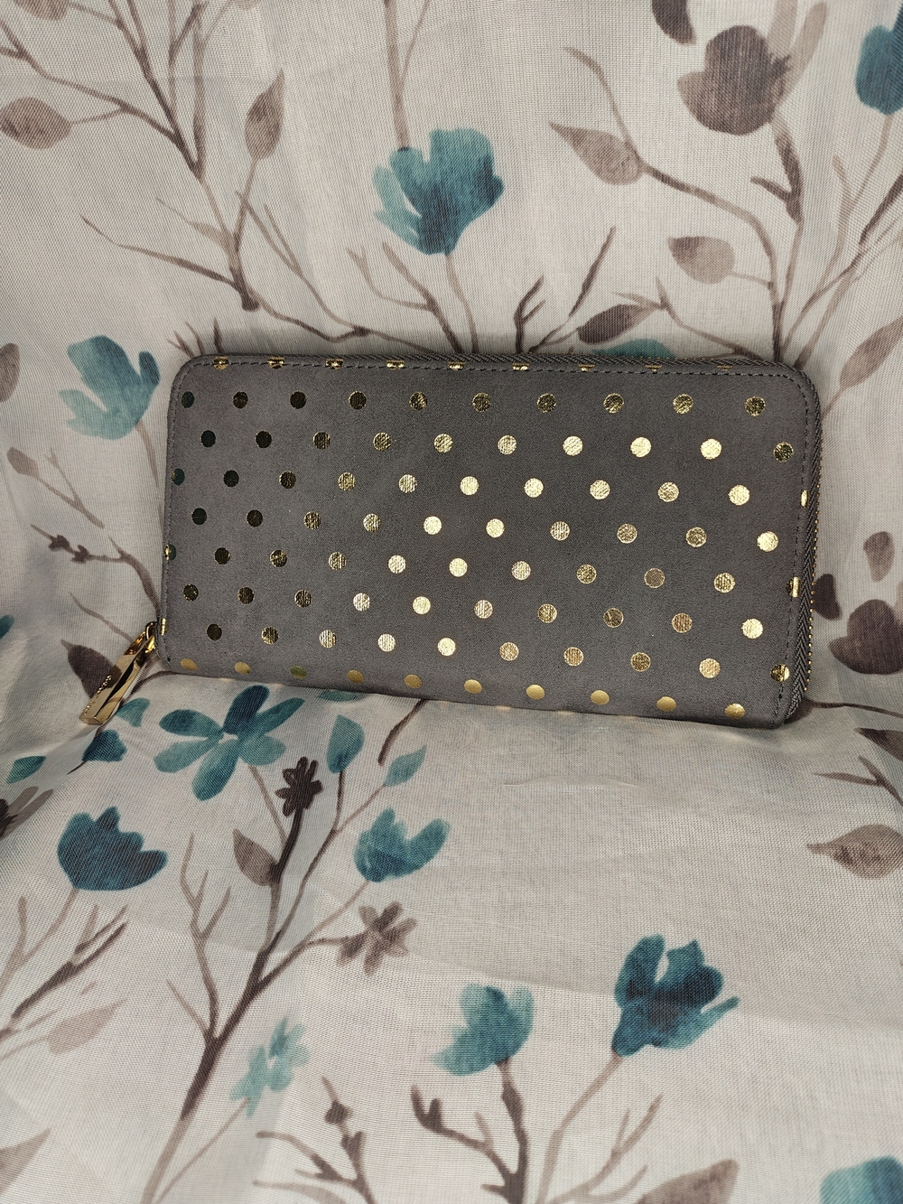 NWOT Deux Lux Grey With Gold Polka Dot Zip-Around Wallet